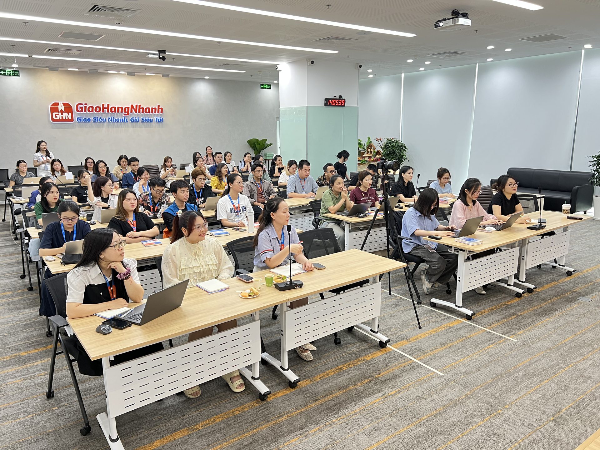 Leaders Talk — khoảnh khắc 8